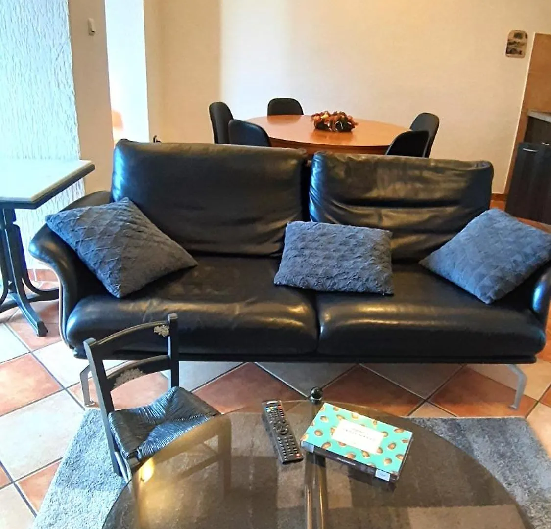 Apartment Vuzar Abbázia